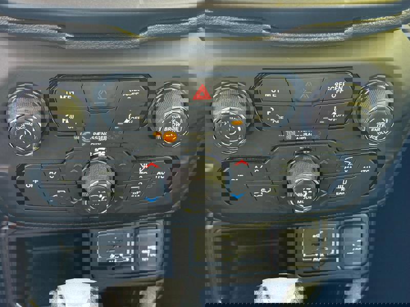 Image Jeep RENEGADE 1.3 GSE T4 150 DTC Limited FWD Leds GPS Caméra Carplay Sièges cuir Régul Clim auto Gtie 1 an